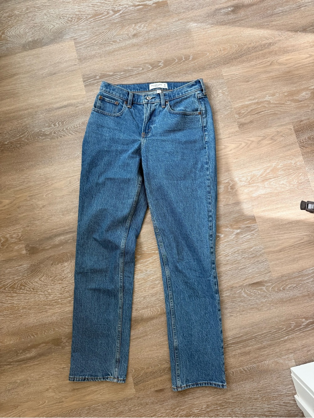 Abercrombie Mid Rise Straight Jeans